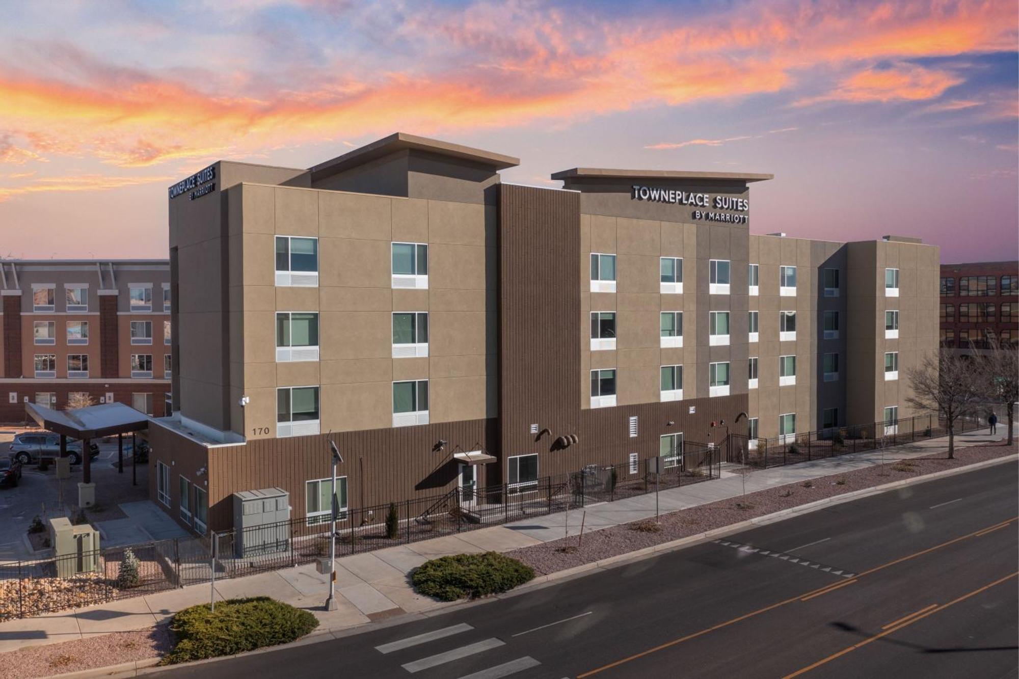 Towneplace Suites By Marriott Pueblo Downtown Exterior foto